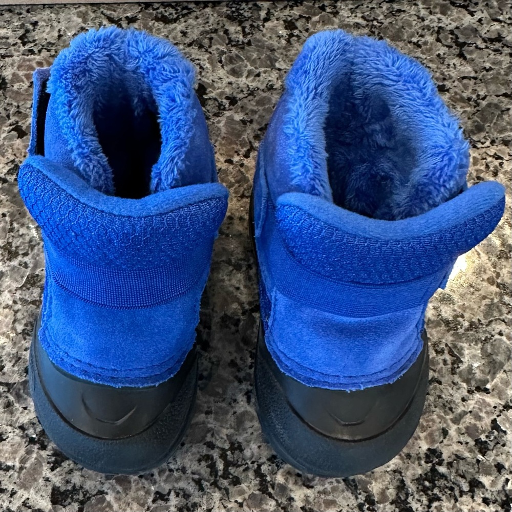 ✨LIKE NEW✨The North Face Toddler Alpenglow lI Boots Size 4 - Picture 4 of 14